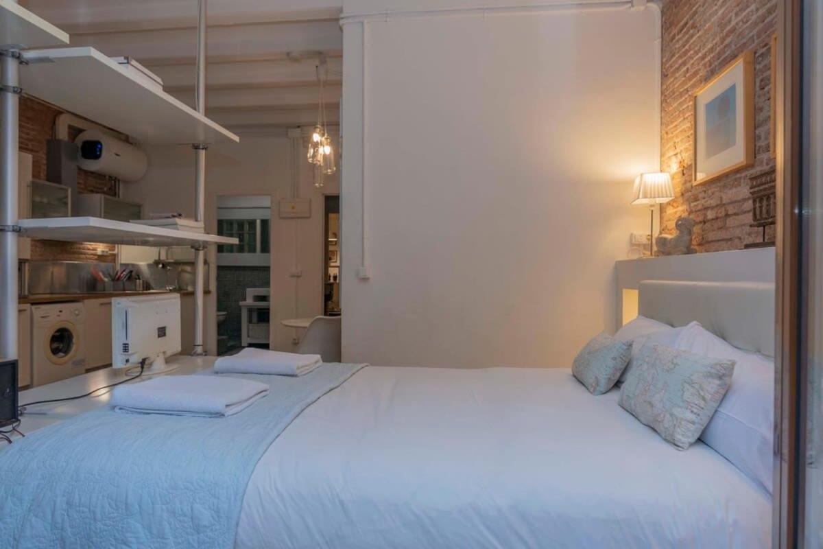 Exclusive 2 Bedroom Apartment In The City Center Barcelone Extérieur photo