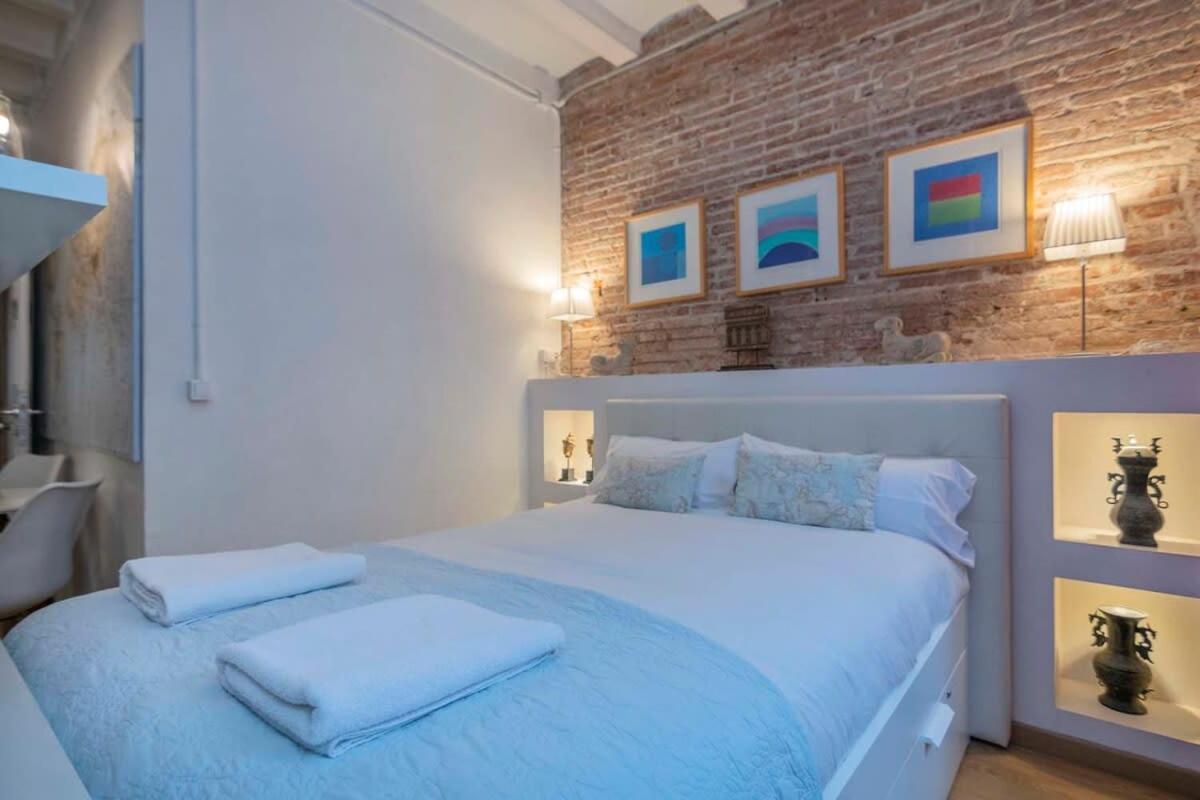 Exclusive 2 Bedroom Apartment In The City Center Barcelone Extérieur photo